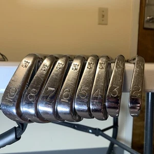 Walter Hagen International Reg 385 2-9 Iron Set Flex Lightweight steel R Flex RH - Picture 1 of 6