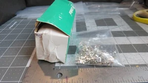 45 NEW LITTELFUSE 01000056H H100056 BK/1A5018-10-R PCB 5MM FUSE CLIP HOLDER USA - Picture 1 of 3