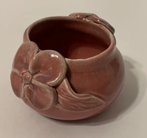 1930s KTK California Pottery #79 Pink Glaze Bud Vase with Applied Flowers - Picture 1 of 7