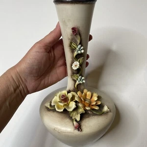 "Jarrones vintage de porcelana Capodimonte con flores hechos a mano en Italia 11,5"" y 9,5""" - Imagen 1 de 10