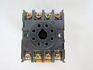 YOUNG ELECTRONICS 10A 300V DS-8-A - Picture 1 of 6
