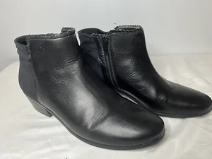 JACK ROGERS WOMEN'S BAILEE BLACK LEATHER/FABRIC Ankle Bootie, Size 7 - Picture 1 of 6