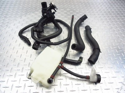 2017 17 18 Polaris Victoria Octano Mangueras de refrigerante Tubos Depósito de botella 5451965 Foto 1 de 4