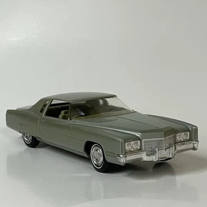 Cadillac Eldorado 1972 vintage Jo-Han modelo 1:25 modelo verde oliva - Imagen 1 de 22