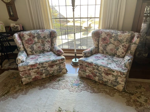 Beautiful Grand-Millennial Chairs Cover