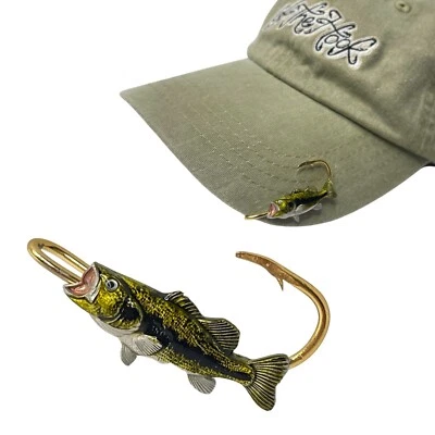 Pin de sombrero de pesca de lubina Black Bass Hookit© - Clip de sombrero de pesca - Clip de ala Foto 1 de 4