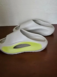 Unisex Cloud Slides,  Cushion Foam Platform Non-slip Slides Slippers - Picture 1 of 6