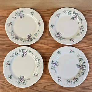 Pfaltzgraff Grapevine Pattern Set Of 4 Dinner Plates - Picture 1 of 14