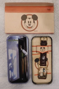 Reloj Walt Disney Parques Temáticos y Resorts Walt con Mickey Shadow LE 3318/5000 - Imagen 1 de 2