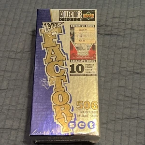 1997 Upper Deck Collectors Choice Baseball Card Complete Set Factory Sealed Box - Picture 1 of 3