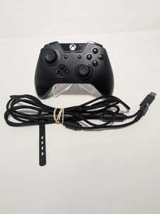 Razer RZ06-01990100-R3U1 Wolverine Tournament Edition kabelgebundenes Gamepad - Schwarz - Bild 1 von 2