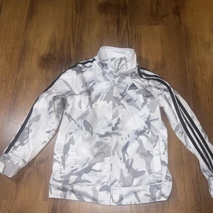 Adidas Size 6 Boys Jacket With 3 Stripes - Zip- Up Black/White/Gray Cameo Print - Picture 1 of 6