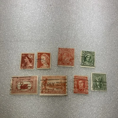 8 USED/HR Vintage Australia Royalty+ misc. Stamps, 1915- 1965; A DEAL! $1 Ships. - Image 1 of 4