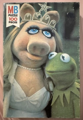 Puzzle de Miss Piggy y Kermit 1979 de la película de los Muppets completo por Milton Bradley. Foto 1 de 3