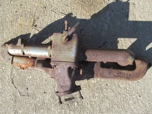 1954 1955 1956 1957 1958 1959 1960 61 Chevy 235 6cyl intake & exhaust manifold - Picture 1 of 5