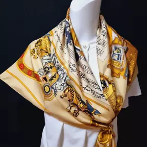 SELTENES VINTAGE HERMES Seidentuch "IN SALZBURG" Carre 90 designed by Loic Dubigeon - Bild 1 von 15