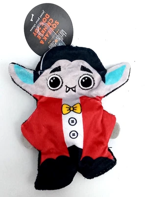 Emociones y escalofríos Chirrido y Arruga Halloween Drácula Plano Pequeño Perro Cachorro Juguete Foto 1 de 2