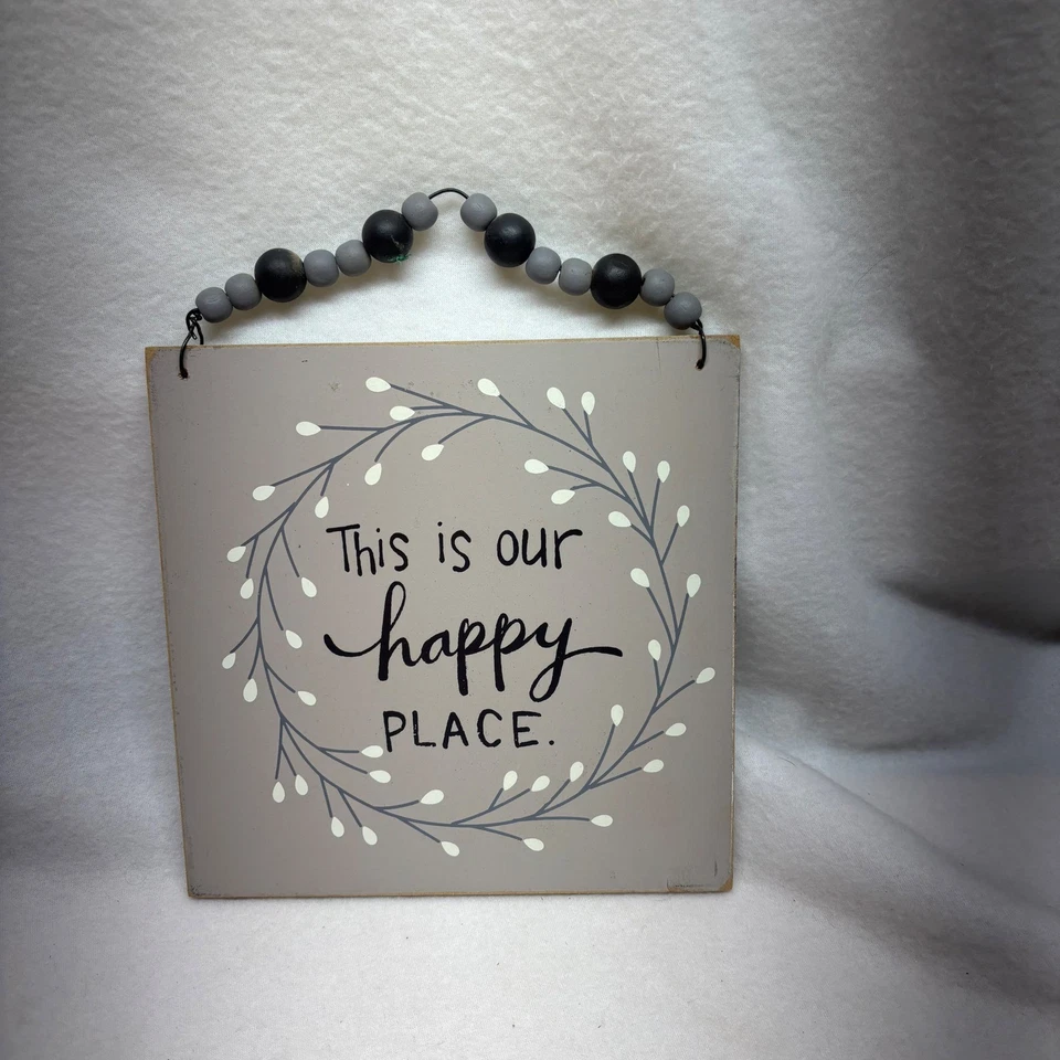 Letrero de madera The Hearthside Collection This Is Our Happy Place decoración de pared Foto 1 de 4