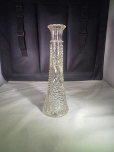 Jarrón Vintage Transparente 9.5" x 1.5" Alto Cuello Estrecho Diseño Biselado - Usado en Excelente Condición - Imagen 1 de 5