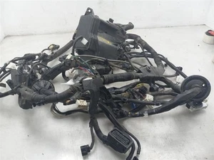 11 12 13 TOYOTA HIGHLANDER MAIN ENGINE FUSE BOX WIRE HARNESS 82111-0E570 - Picture 1 of 12