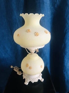 Vintage Gone With The Wind Hurricane Lamp pale yellow with Hand Painted Floral - Picture 1 of 20