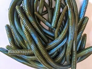 100 PK-8" FINESSE WORMS-"GREEN PUMPKIN BLUE SWIRL"-HEAVY SALT & SCENT- BASS-USA - Picture 1 of 11