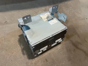 2007 INFINITI G35 SEDAN AM FM STEREO CD AUDIO RADIO RECEIVER SYSTEM OEM - Picture 1 of 3