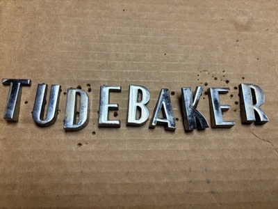 Studebaker - Help Dana White, give her a letter - 1962-1963 Lark Trunk Letter - Image 1 of 2