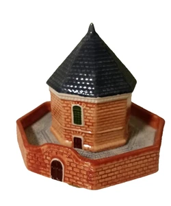Colonial Williamsburg The Magazine Royal Goedewaagen Delft Holland 3.5" (65A) - Picture 1 of 5