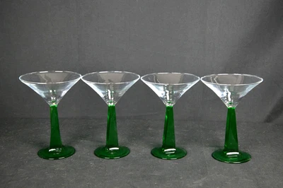 Juego de 4 vasos de Martini Bombay verde esmeralda con vástago piramidal retorcido taza transparente Foto 1 de 4