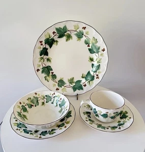 Nikko ‘Greenwood Ivy’ 20 Piece Dinnerware Set - 4 Person Place Settings Japan - Picture 1 of 12