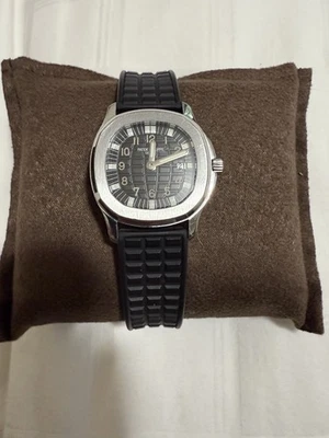 Patek Philippe Aquanaut Ladies  Black Watch - 4960A-010 - Image 1 of 4