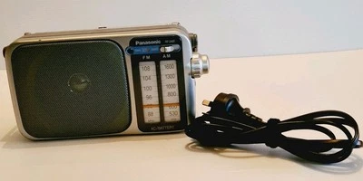 Panasonic RF-2400D AM/FM Radio - Complete - Tested & Working - Image 1 of 4