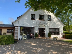 Restaurant incl. Ferienwohnung , auf der Nordseehalbinsel Butjadingen zu verk. - Bild 1 von 24