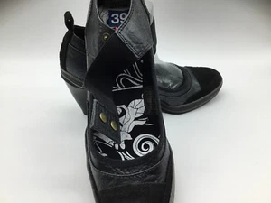 Black  Leather Upper Pumps Heels. Size 37. Heel height 3".Bought in Germany - Picture 1 of 12