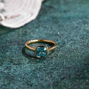 Aquamarine Gemstone Ring for Woman, 925 sterling silver, Vintage Promise Ring. - Picture 1 of 8