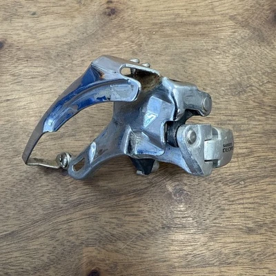 Shimano Deore XT FD-M739 Front Derailleur 31.8mm 8 Speed Top Pull Low Clamp - Image 1 of 4