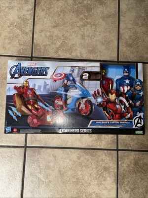 Juego de figuras y vehículos Marvel Avenger Titan Hero Series Iron Man y Capitán América Foto 1 de 2