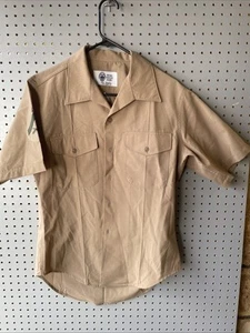 U.S MILITARY ISSUE NAVY Khaki DRESS SHIRT SHORT SLEEVE 15 1/2 NECK Medium (1065) - Picture 1 of 4