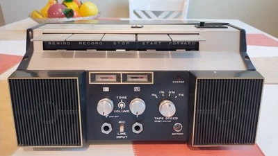 Reproductor de cinta portátil vintage AKAI X-V carrete a carrete Foto 1 de 4