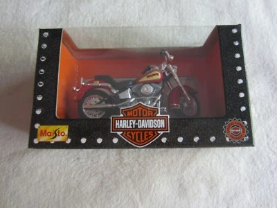Maisto Harley-Davidson Motorcycles:  1986 FLST Heritage Softail Evolution NIP - Image 1 of 3
