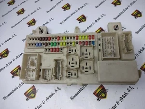 Fuse Box Mazda BS4J66730B 519200000 - Picture 1 of 2