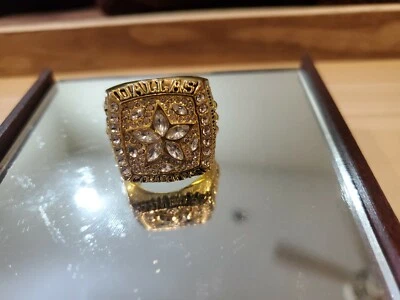 TROY AIKMAN DALLAS COWBOYS WORLD CHAMPIONSHIP RING-VERY HEAVY VERY GOOD QUALITY - Image 1 of 4