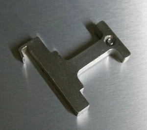 OCTANORM Einhängeprofil Schlossersatz für 70mm hohe Zargen werkzeugloser Einbau - Bild 1 von 4