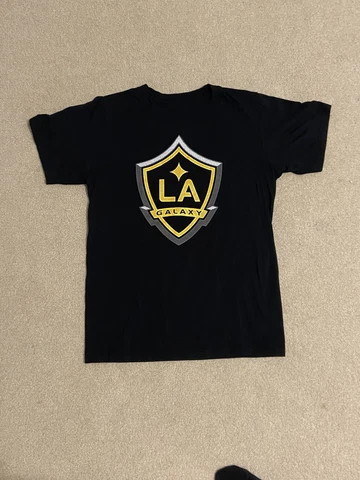 LA Galaxy Soccer Club Team T-shirt Adidas Men’s Small Black MLS Football Cover