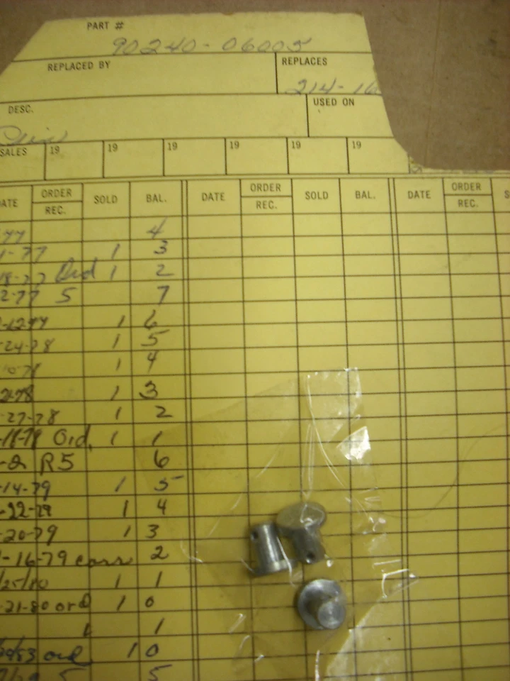 Nuevo de Lote Original Yamaha 90240-06005 Pin de Clavis DS7 DT1 250 DT3 MX 100 125 YZ125 XS650 Foto 1 de 1