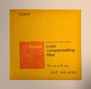 Rare Vintage Kodak Wratten Gelatin Filter CC20Y 75mm x 75mm – Sealed NOS CAT... - Picture 1 of 2
