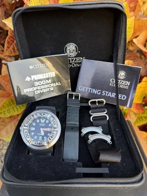 Reloj de buceo profesional Citizen Ecozilla BJ8050-08E Eco-Drive Promaster extras Foto 1 de 4