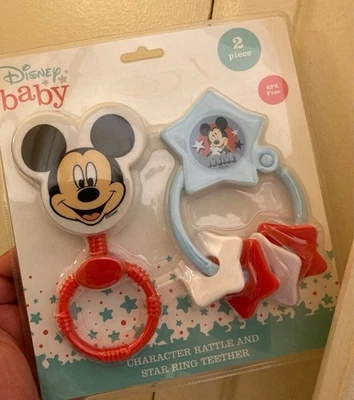 Disney Bebé Mickey Mouse Personaje Sonajero y Estrella Anillo Mordedor Libre de BPA Nuevo Foto 1 de 2