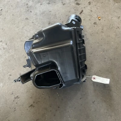 06-19 Nissan 350Z 370Z Infiniti lado del conductor carcasa filtro aire 16500-EV11B Foto 1 de 4